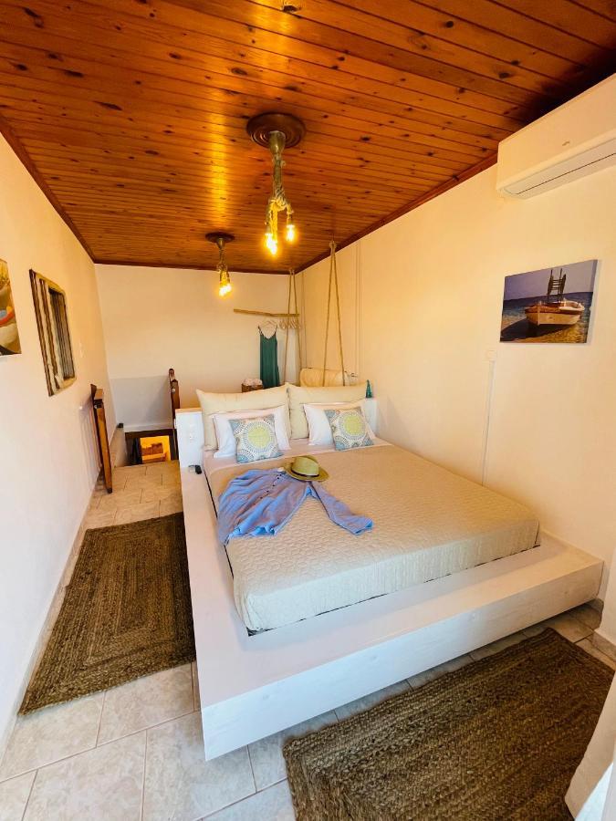 Erginas Boat House Apartment Plaka  Exterior photo